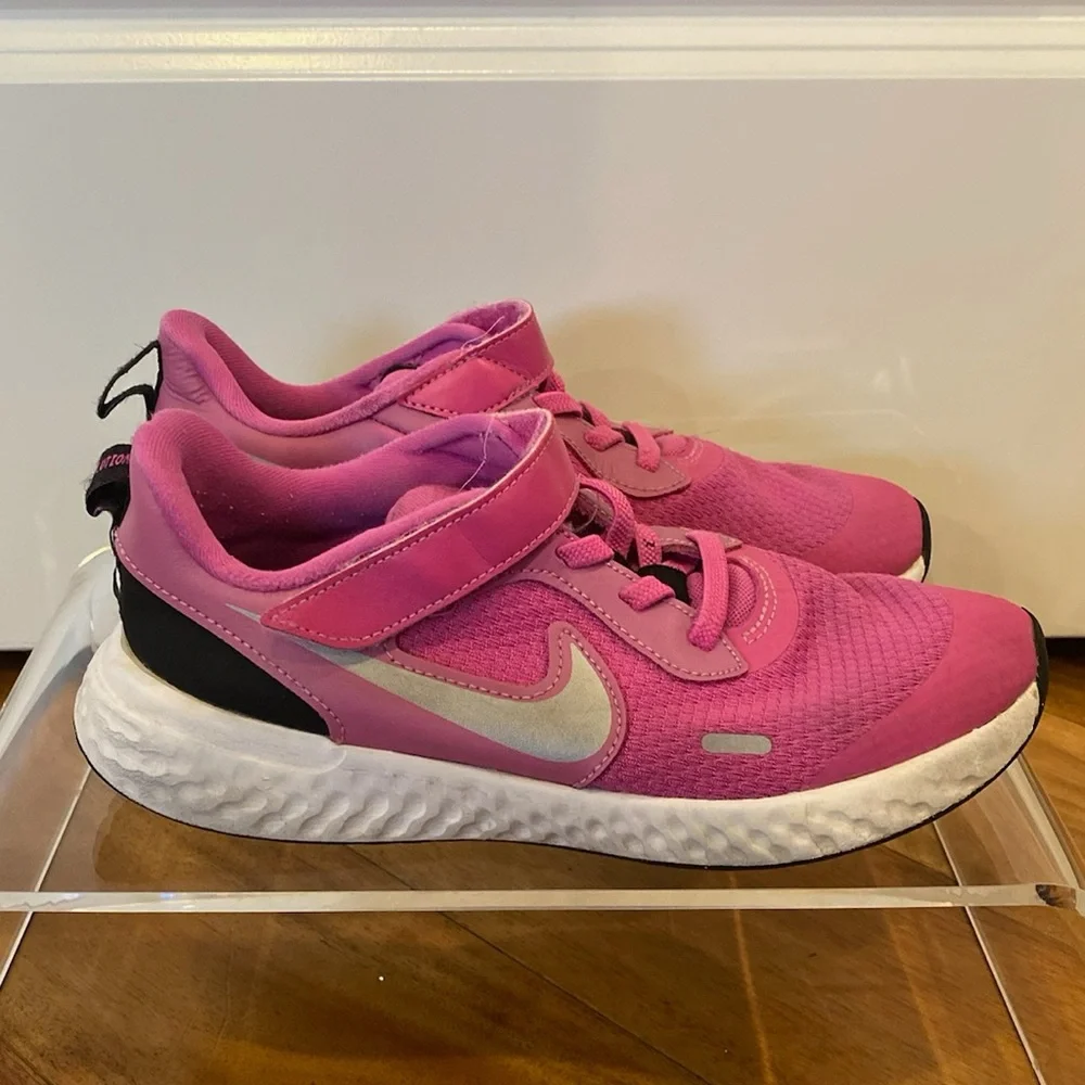 Nike Revolution Pink Sneakers with Velcro Strap Size 2 - Picture 4 of 7
